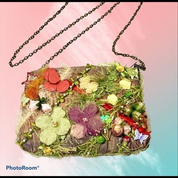 🏆HP🏆 Mary Frances Fantasy Floral Butterfly Bag - Picture 1 of 16